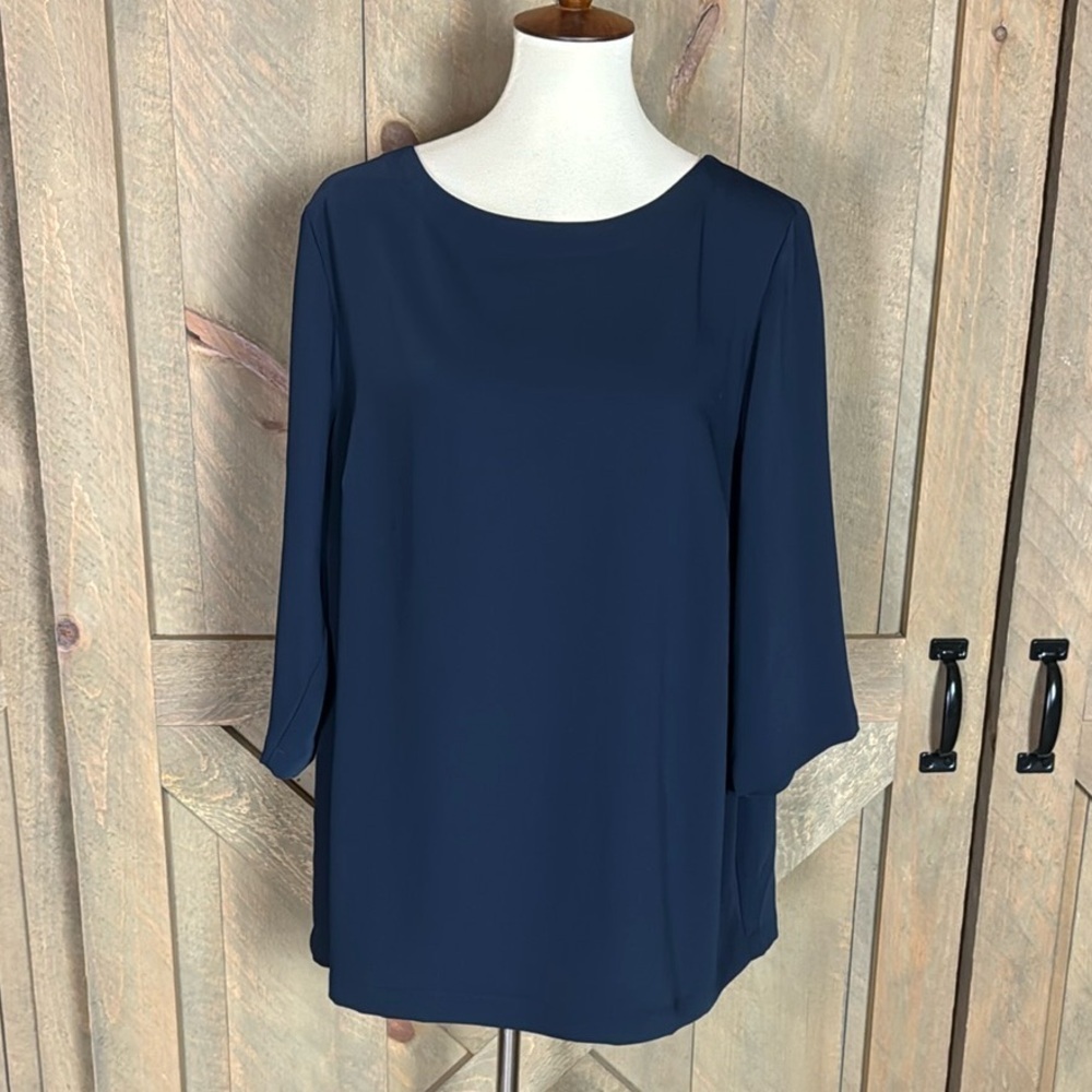 J. Jill Wearever Collection Easy Care navy blue top size XL - Picture 2 of 10